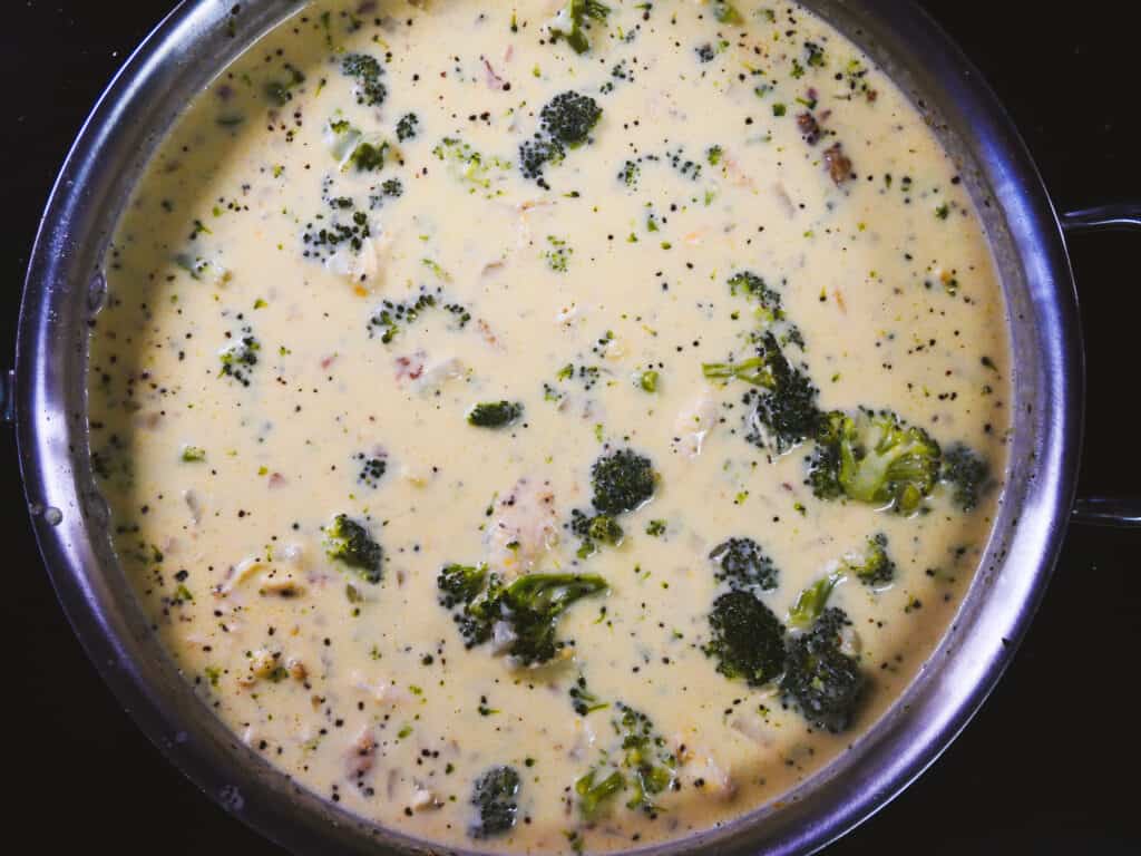 Cheesy Chicken Broccoli Soup