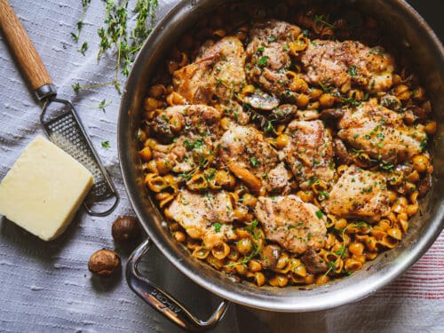 Black Garlic Mushroom Chicken Pasta